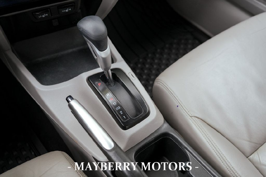 2012 Honda Civic Image 28