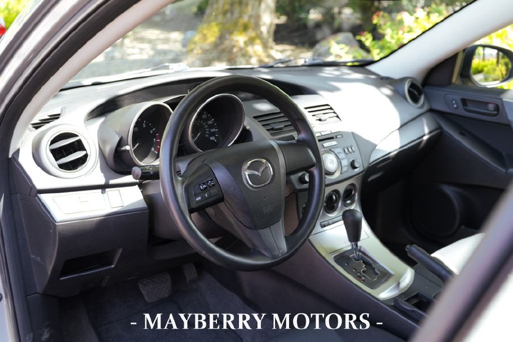 2011 Mazda Mazda3 Image 9