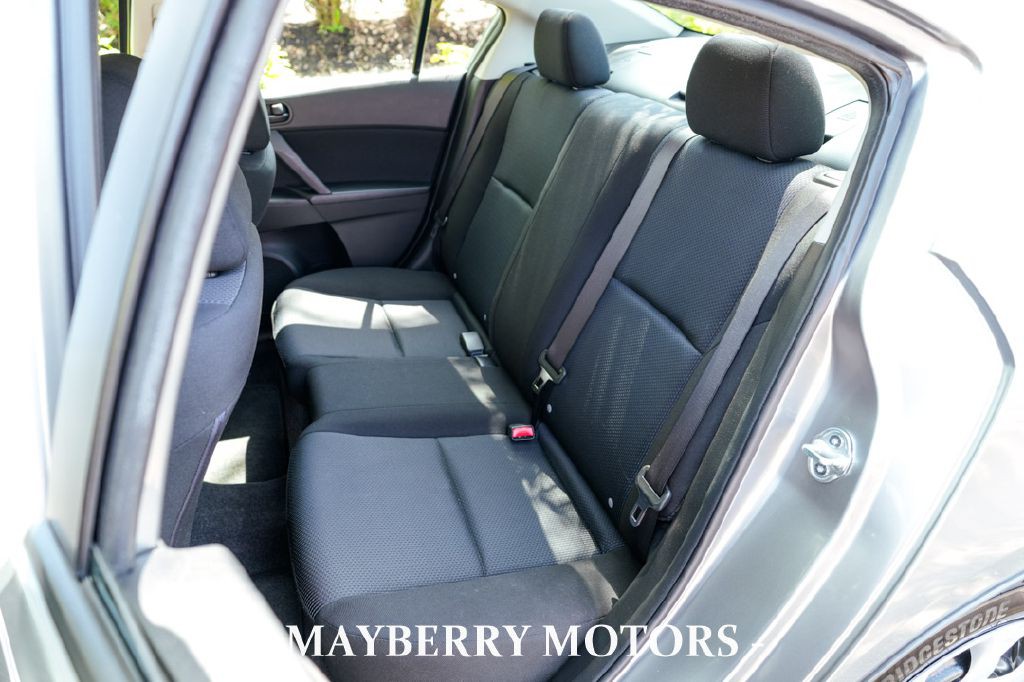 2011 Mazda Mazda3 Image 13