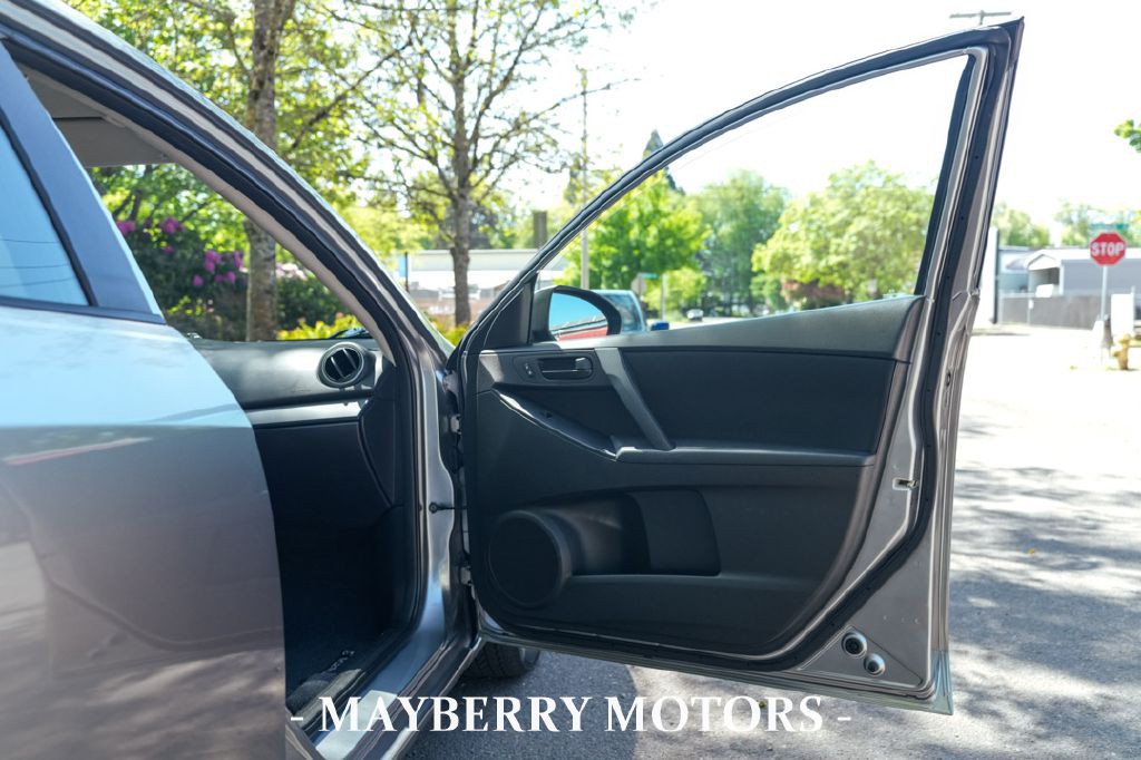 2011 Mazda Mazda3 Image 17