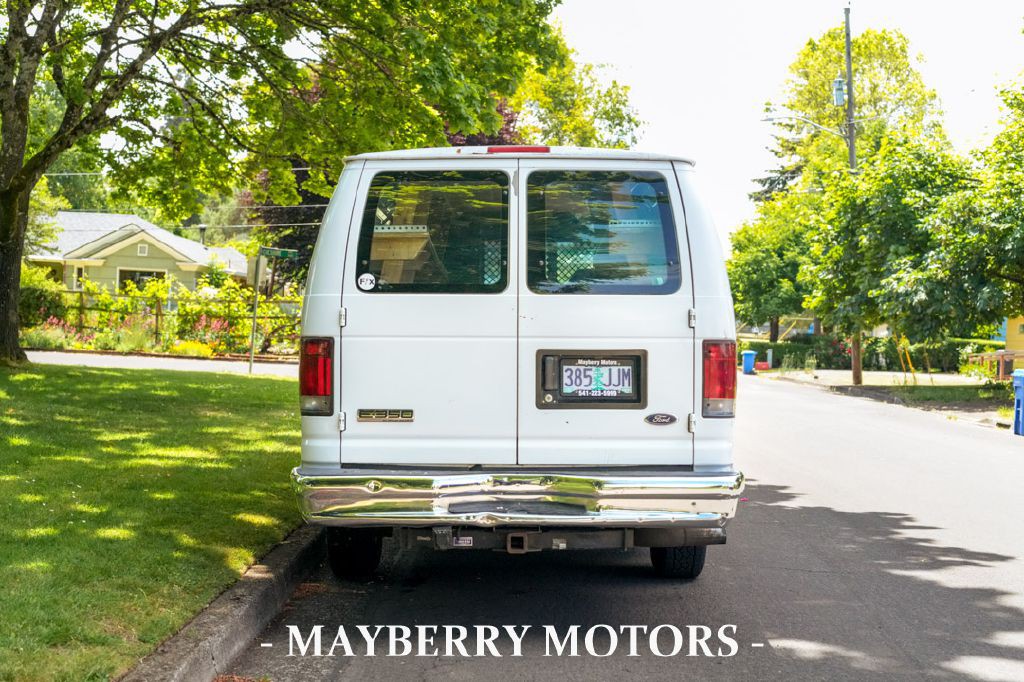 2006 Ford Econoline Image 14