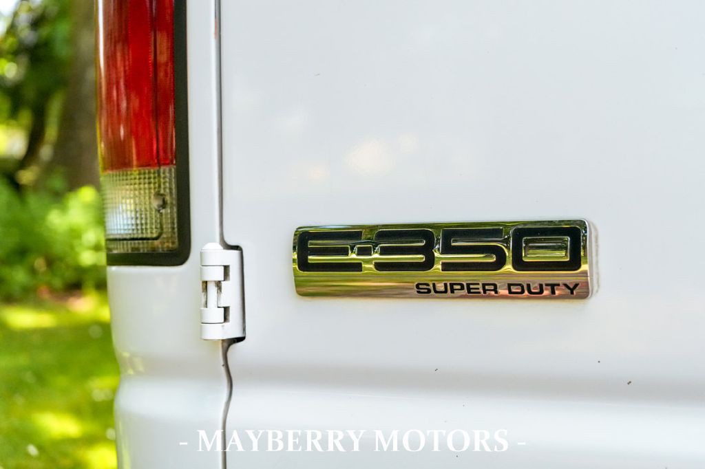 2006 Ford Econoline Image 15
