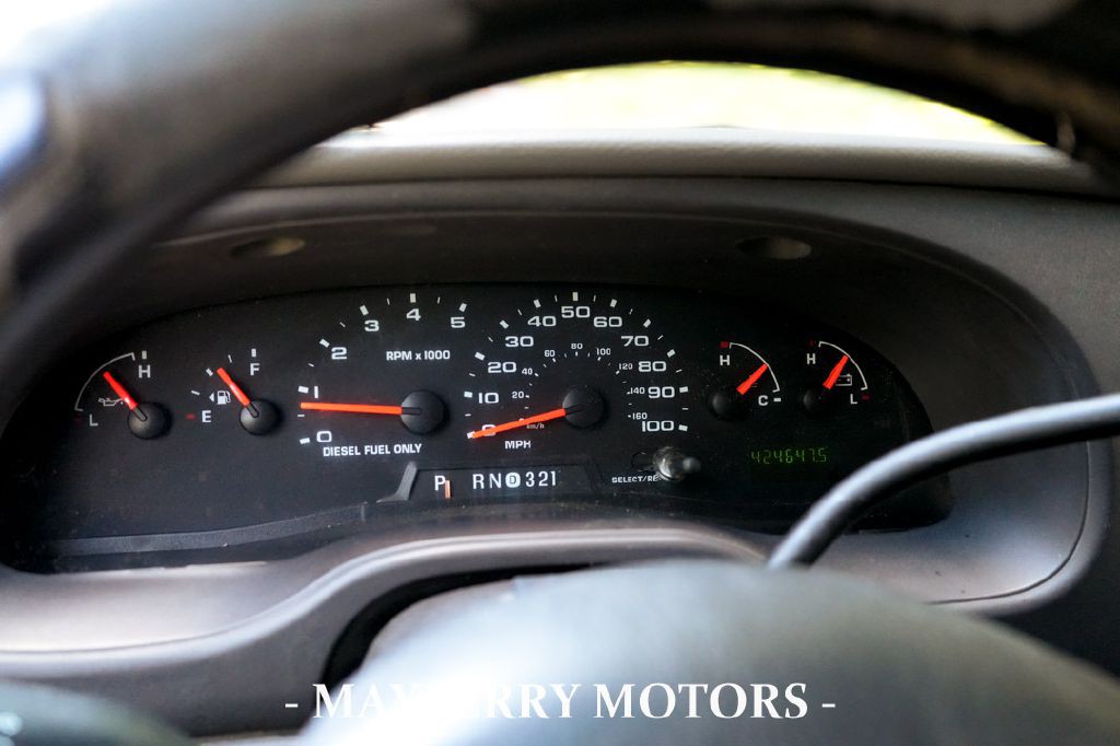 2006 Ford Econoline Image 23