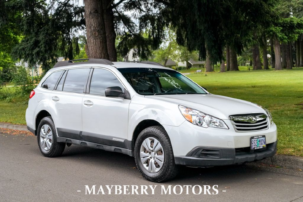 2011 Subaru Outback Image 17