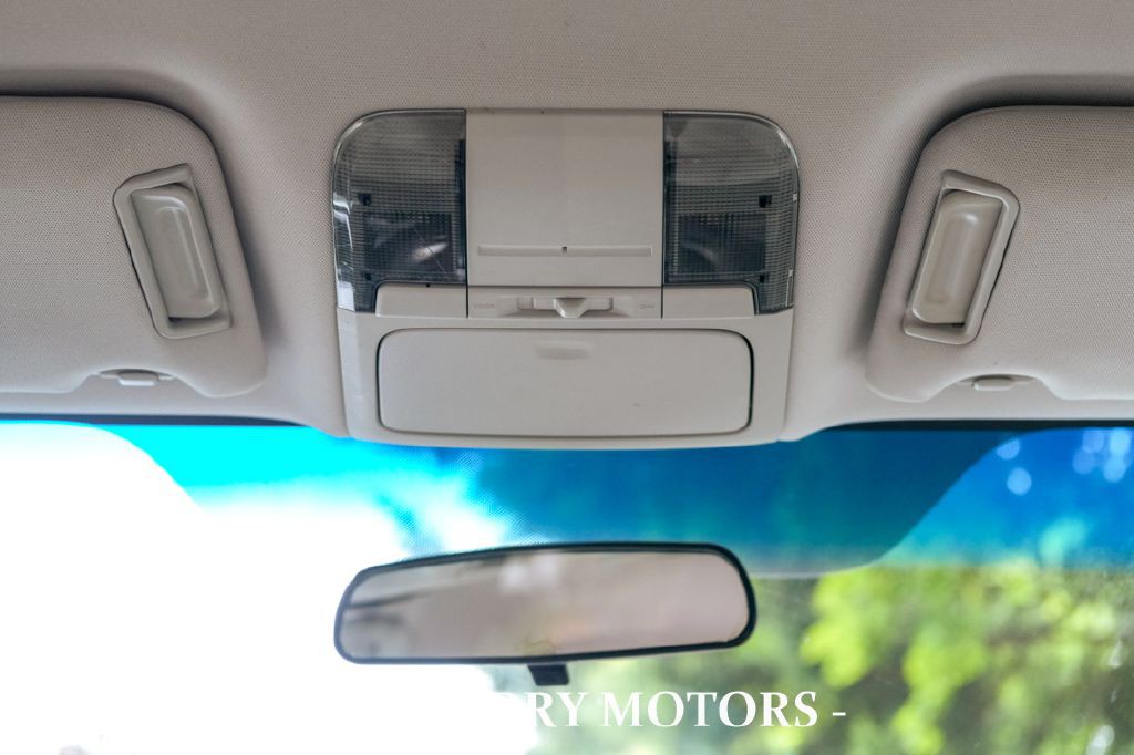 2011 Subaru Outback Image 22