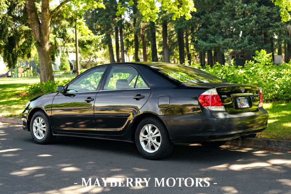 2005 Toyota Camry Image 6