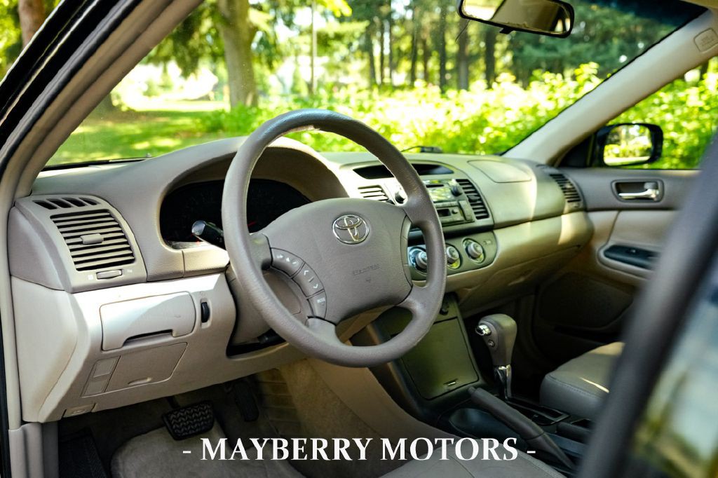 2005 Toyota Camry Image 8