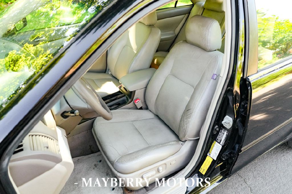 2005 Toyota Camry Image 9
