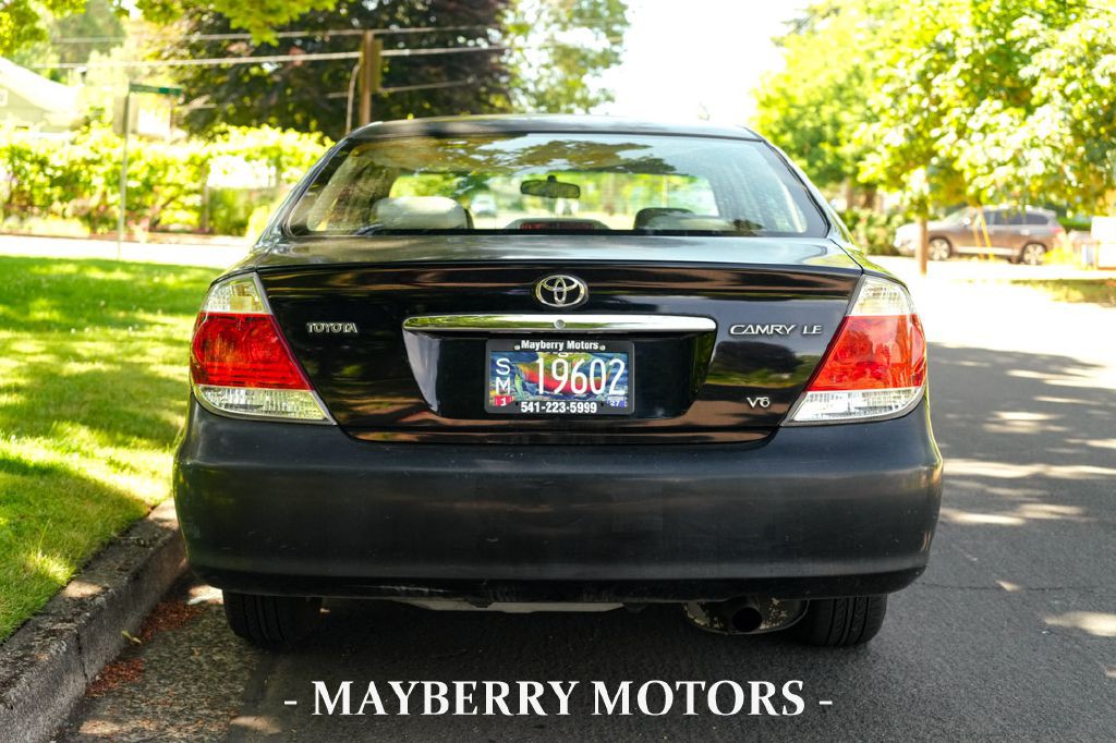 2005 Toyota Camry Image 14