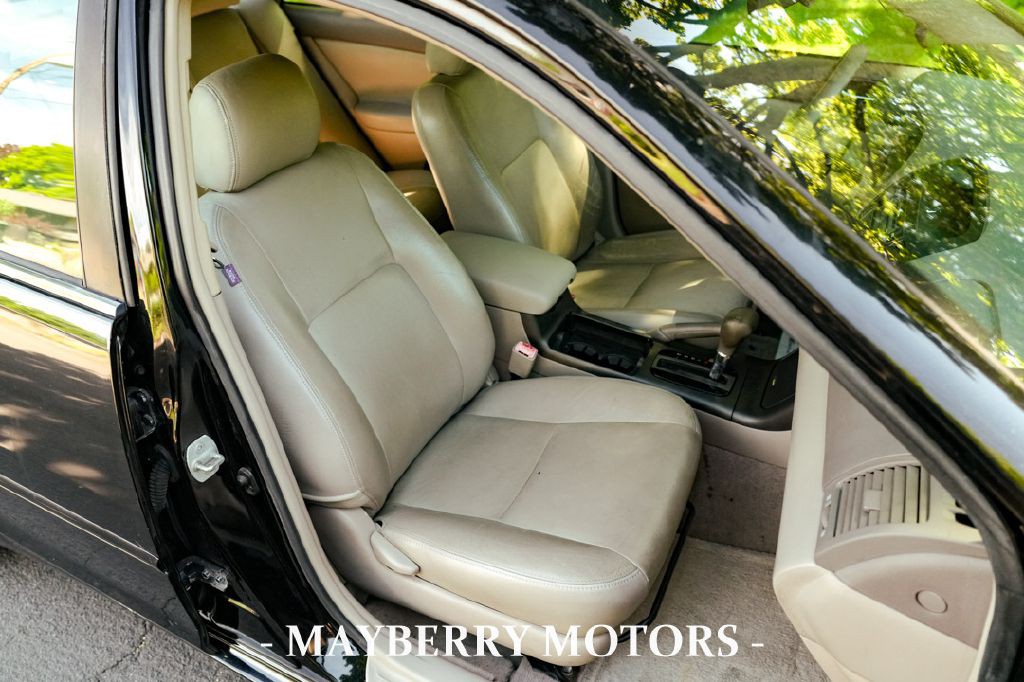 2005 Toyota Camry Image 20