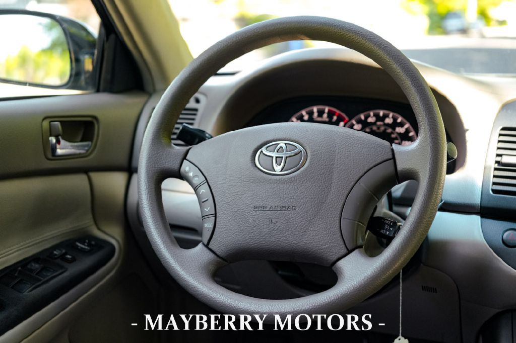 2005 Toyota Camry Image 22