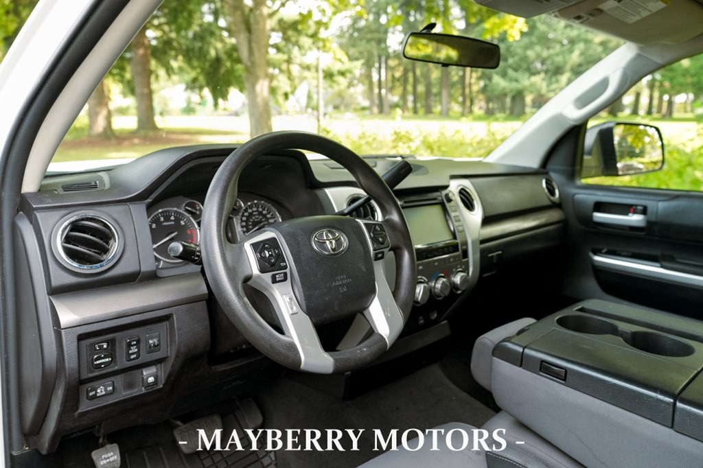 2015 Toyota Tundra Image 10