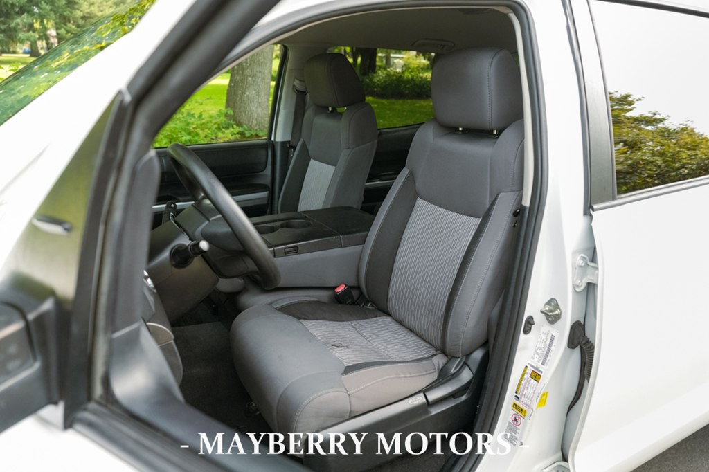 2015 Toyota Tundra Image 12