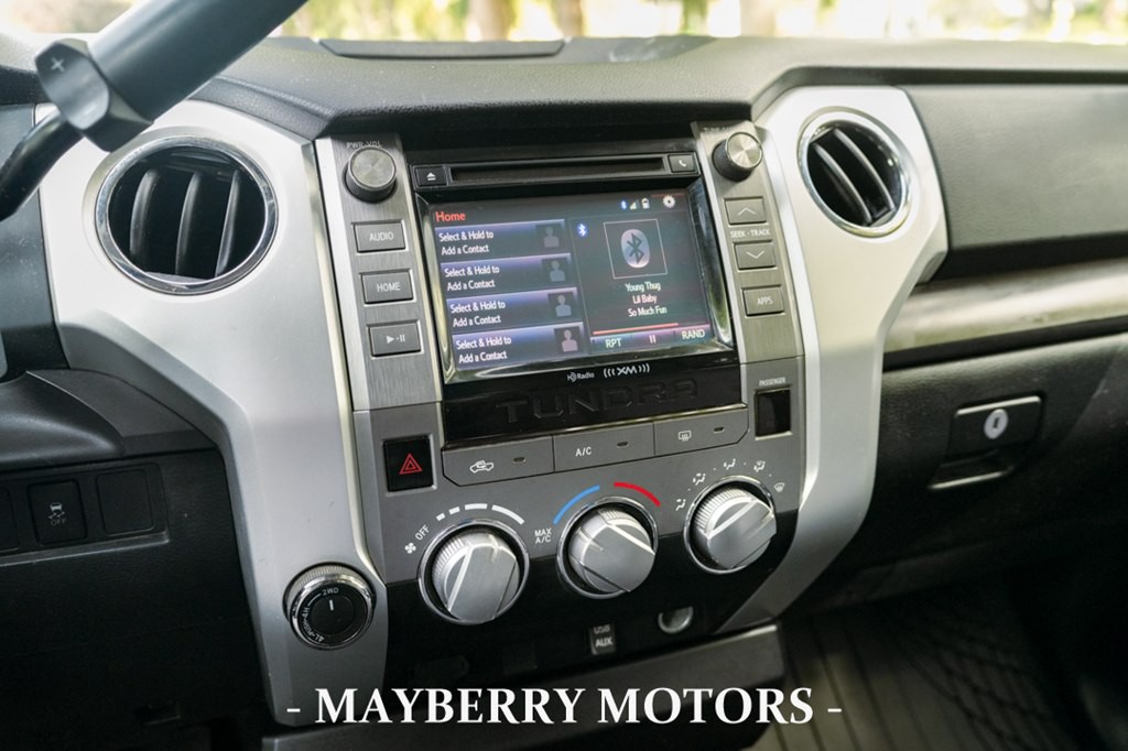 2015 Toyota Tundra Image 24