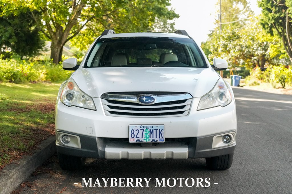 2011 Subaru Outback Image 4