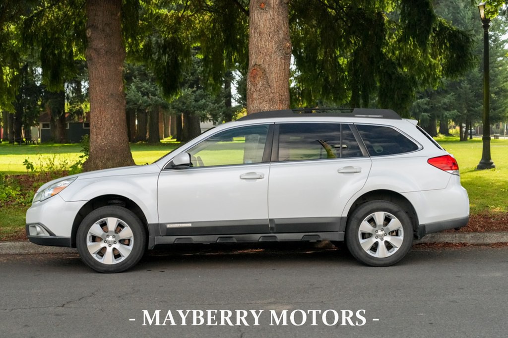 2011 Subaru Outback Image 5