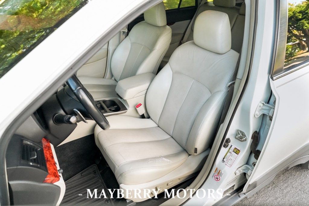 2011 Subaru Outback Image 11