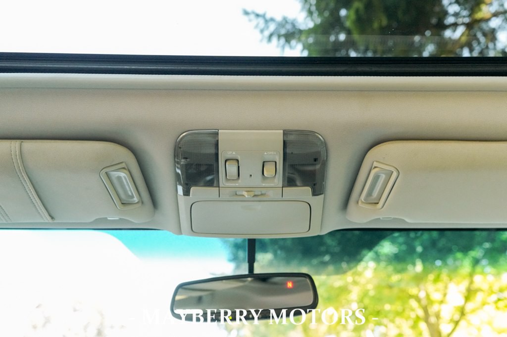 2011 Subaru Outback Image 30