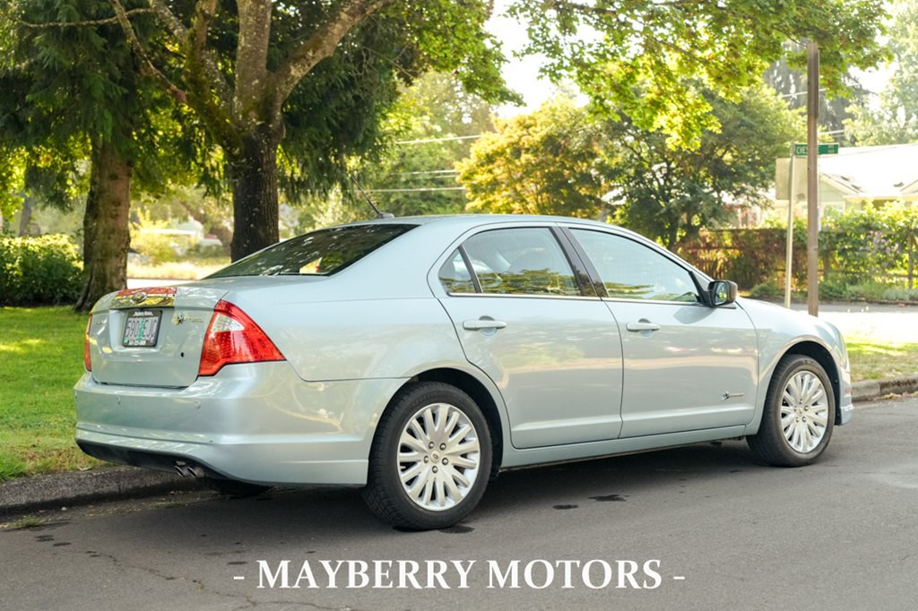 2010 Ford Fusion Image 2