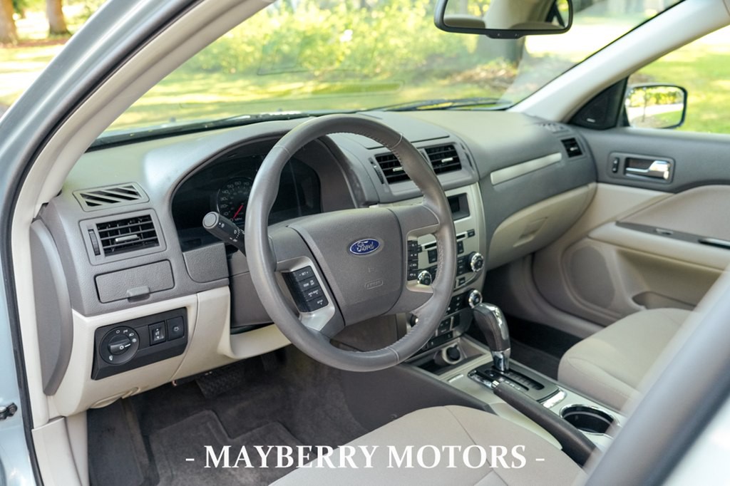 2010 Ford Fusion Image 9