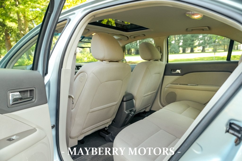 2010 Ford Fusion Image 14