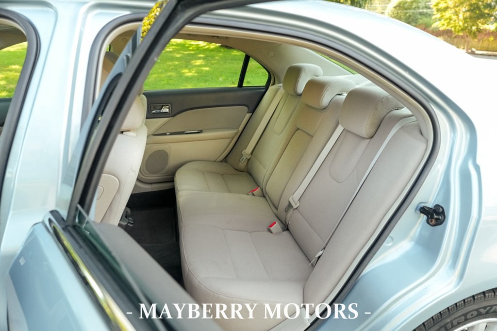 2010 Ford Fusion Image 15