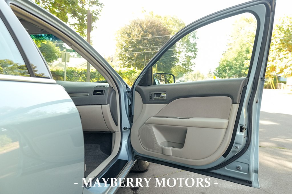 2010 Ford Fusion Image 20