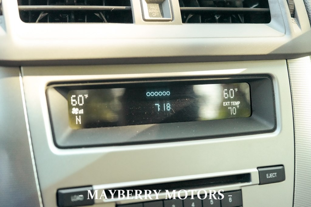 2010 Ford Fusion Image 24