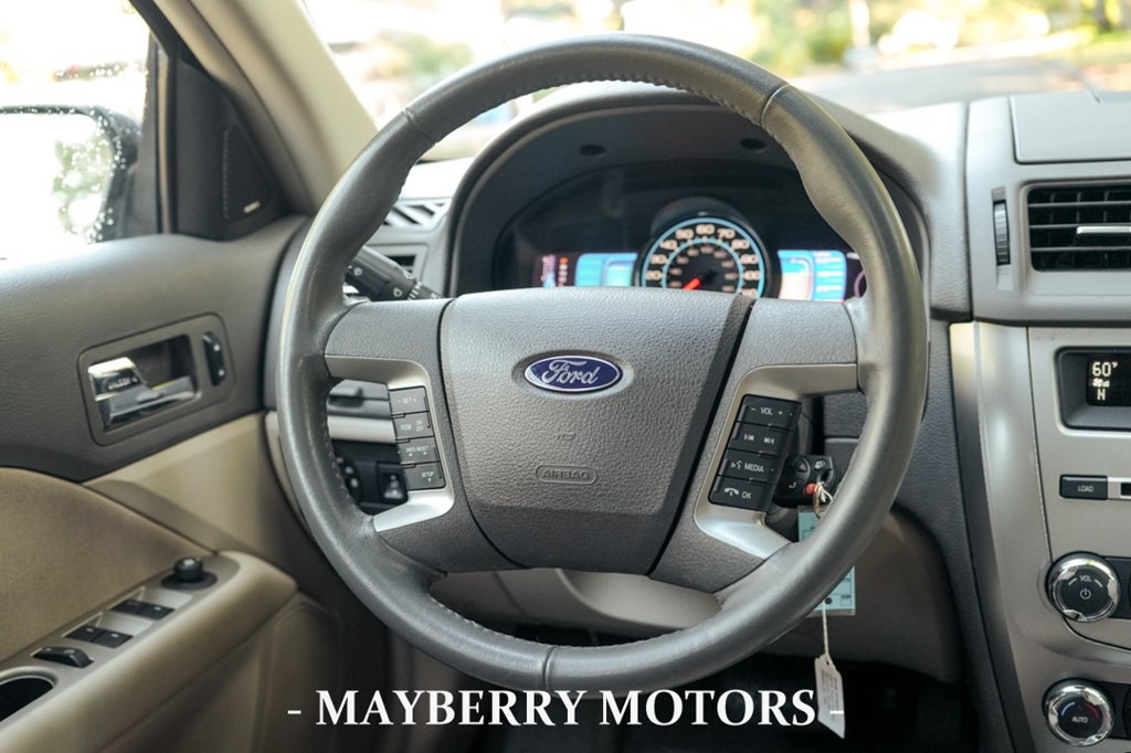 2010 Ford Fusion Image 26