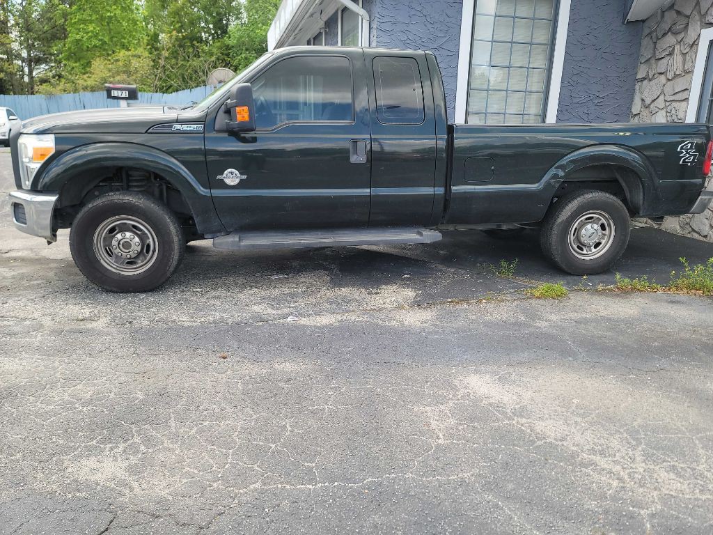 2009 Ford F-250 Image 2