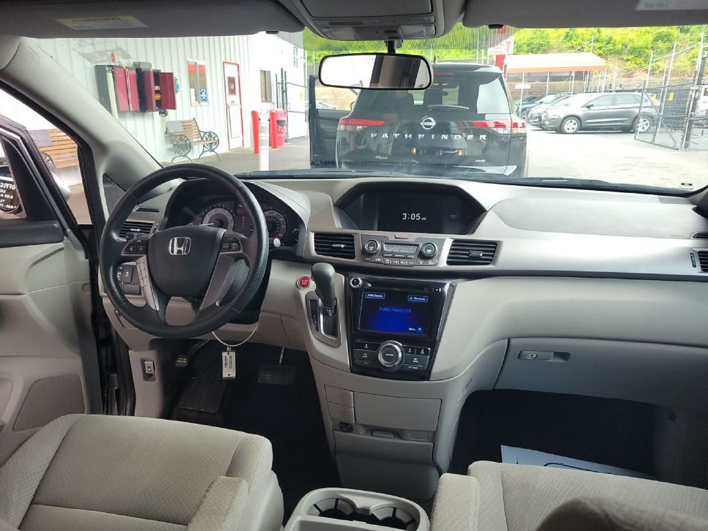 2015 Honda Odyssey Image 3