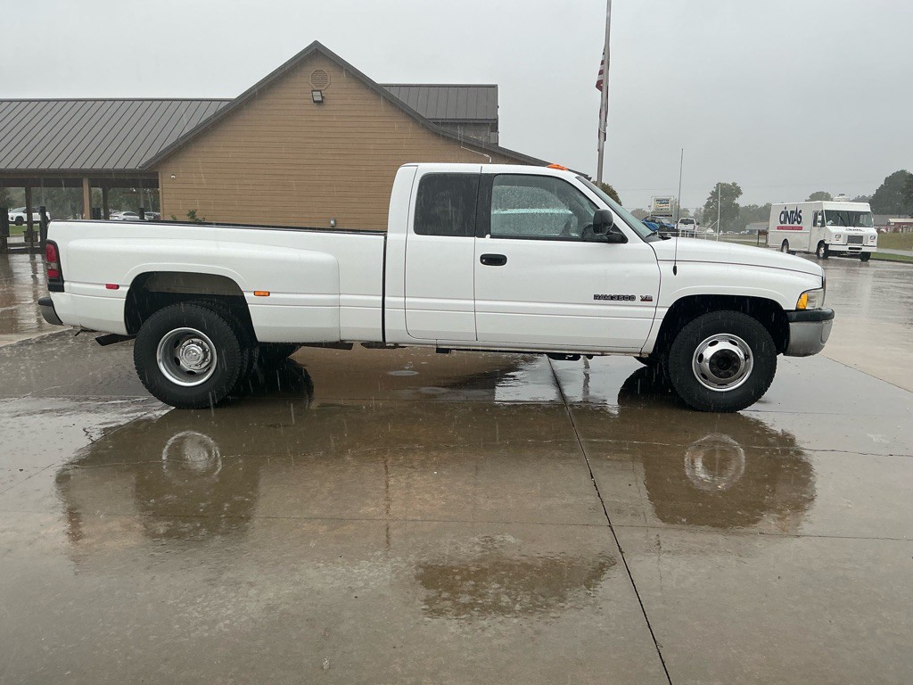 2001 Dodge Ram 3500 Image 6