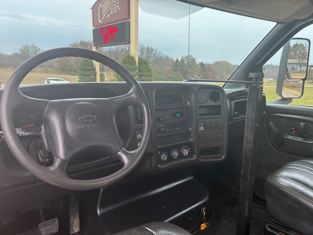 2009 Chevrolet C/K 4500 Image 11