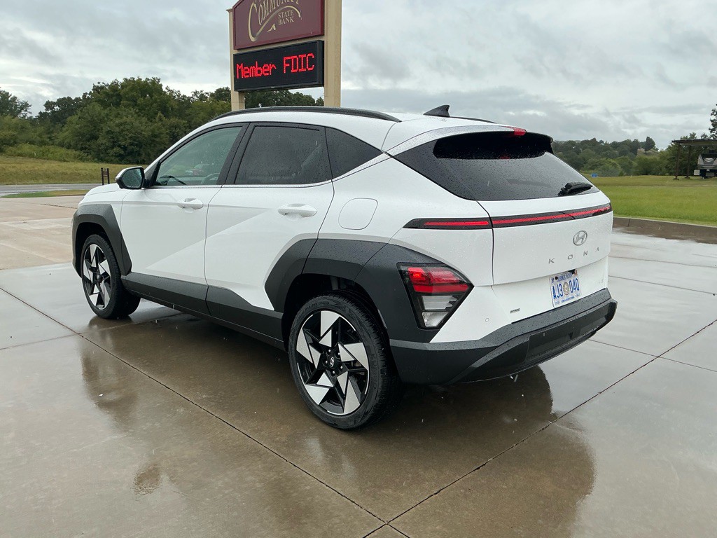 2024 Hyundai Kona Image 3