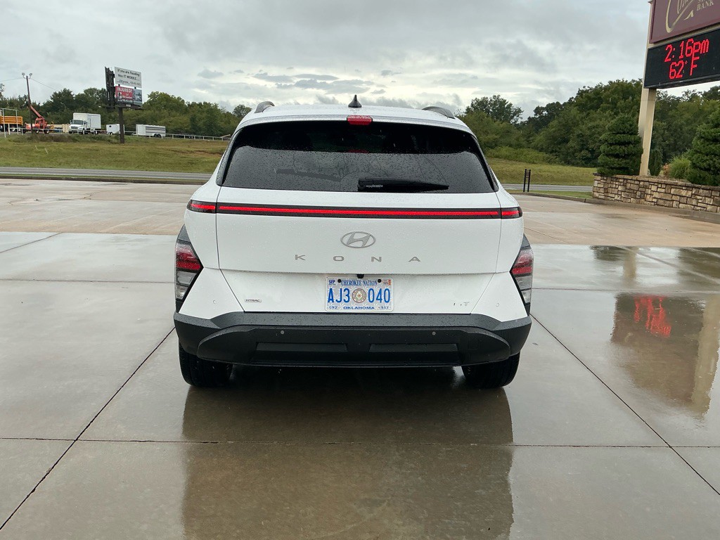 2024 Hyundai Kona Image 4