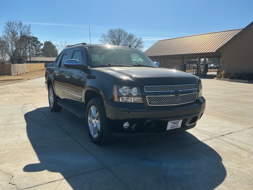 2010 Chevrolet Avalanche Image 7