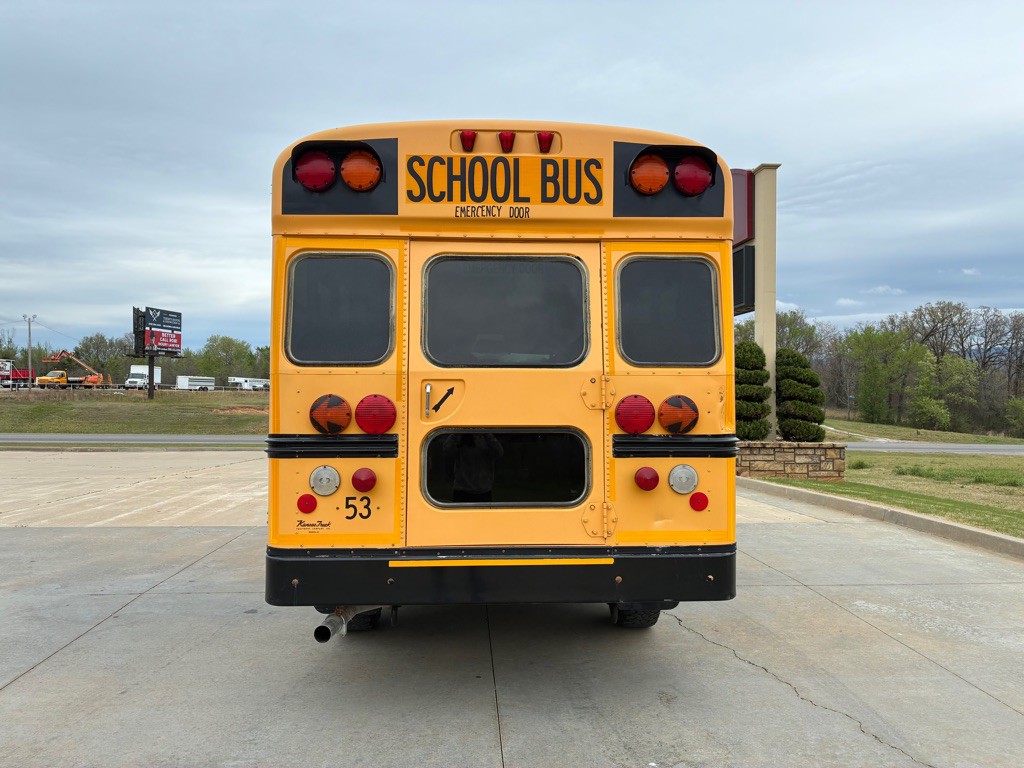 2008 Chevrolet Express Image 4