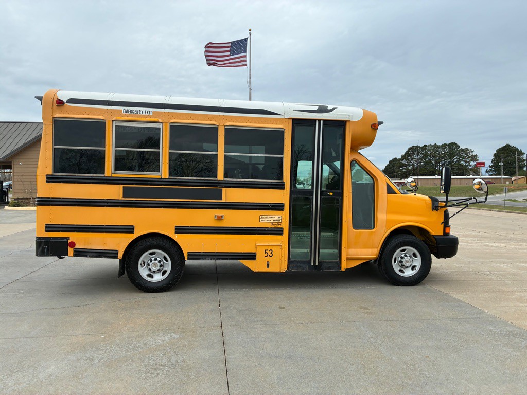2008 Chevrolet Express Image 6