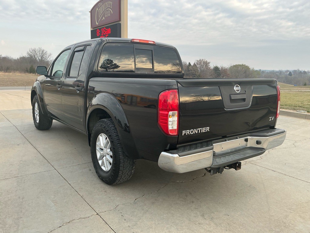 2017 Nissan Frontier Image 3