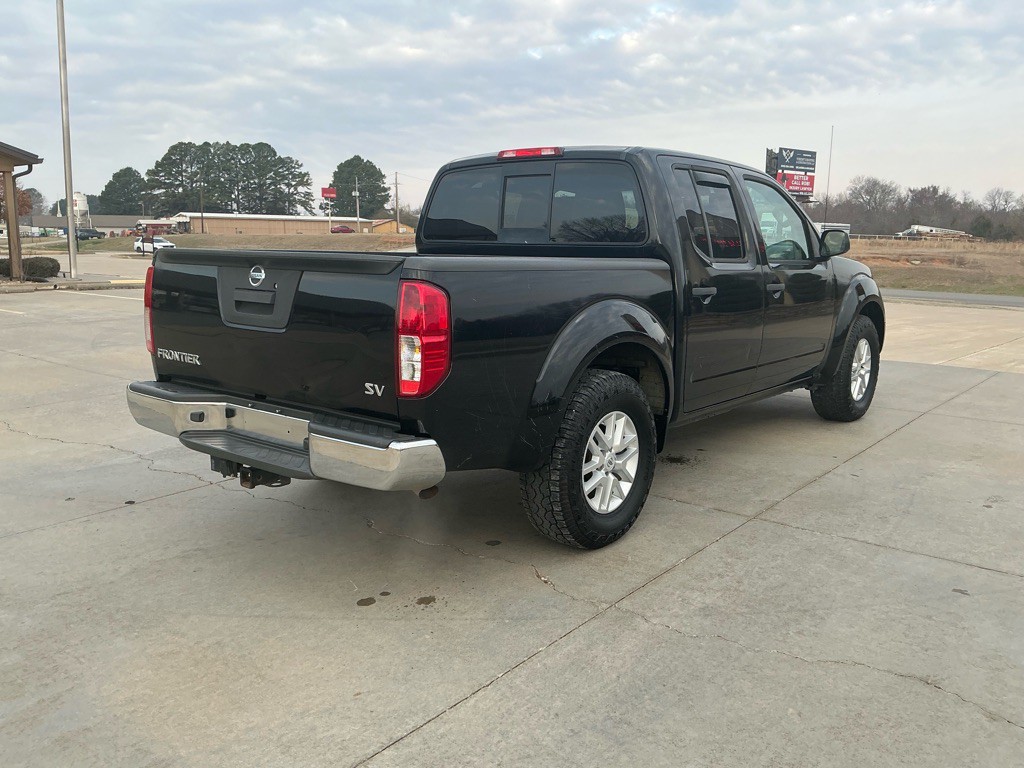 2017 Nissan Frontier Image 5