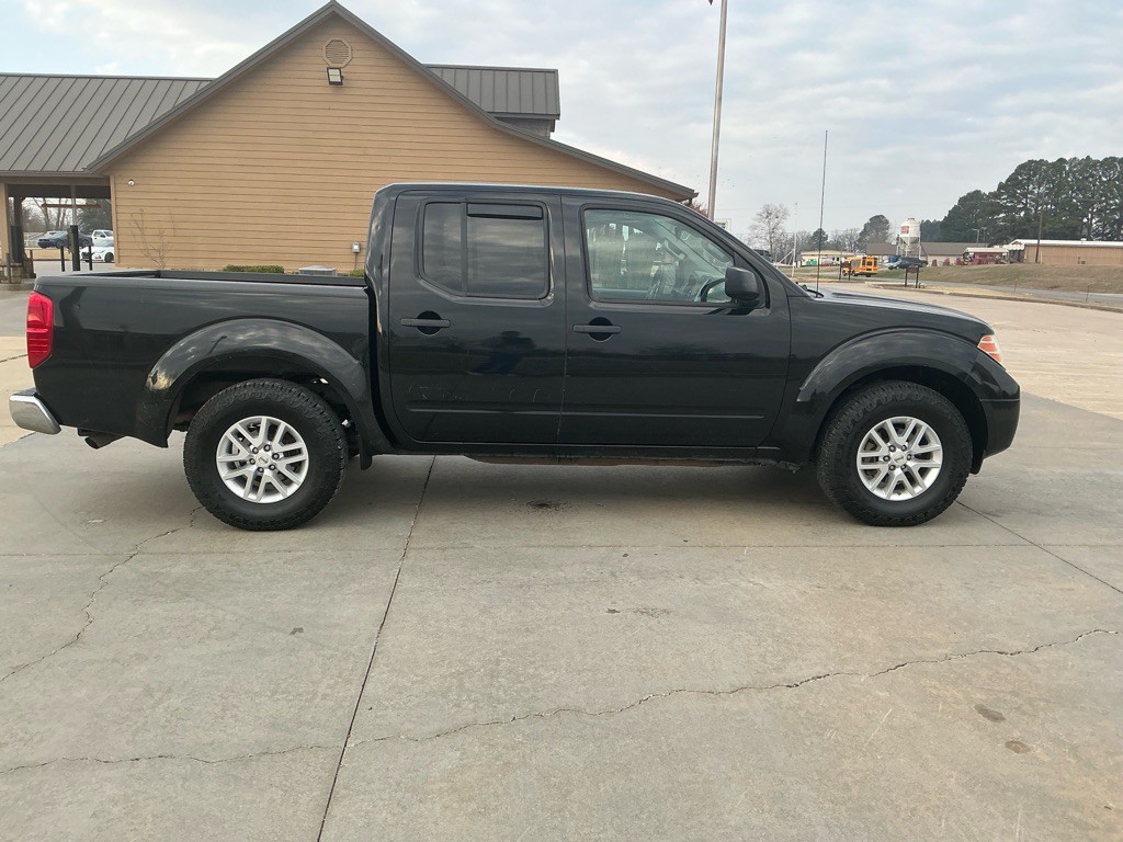 2017 Nissan Frontier Image 6