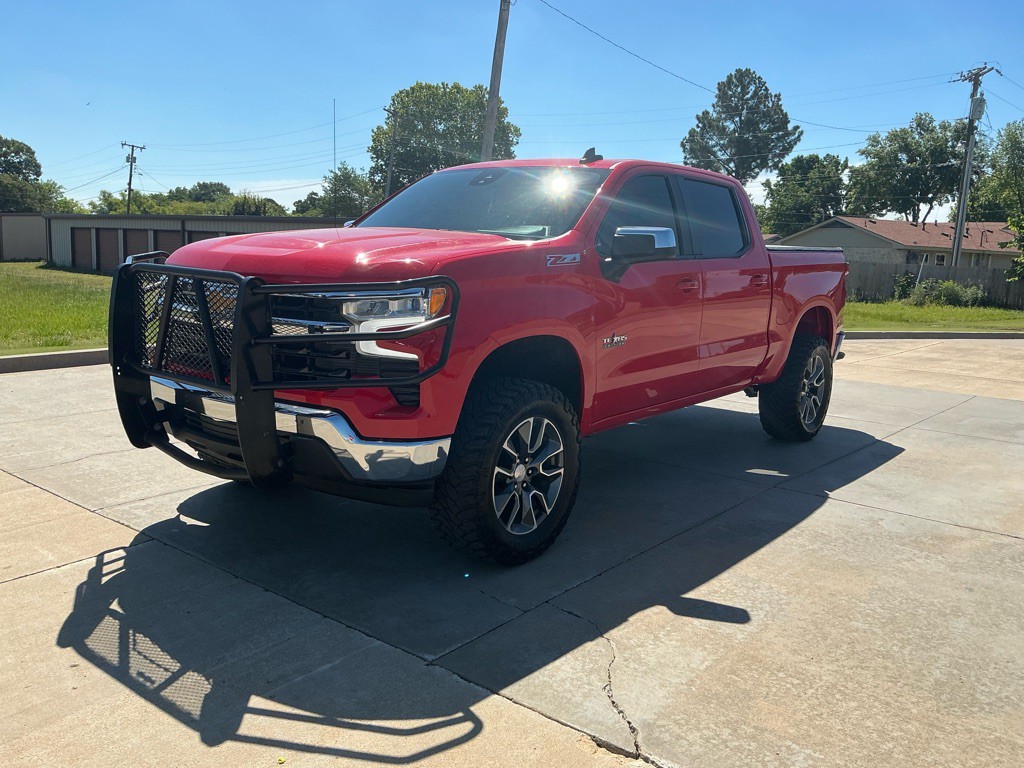 2022 Chevrolet Silverado 1500 Image 2