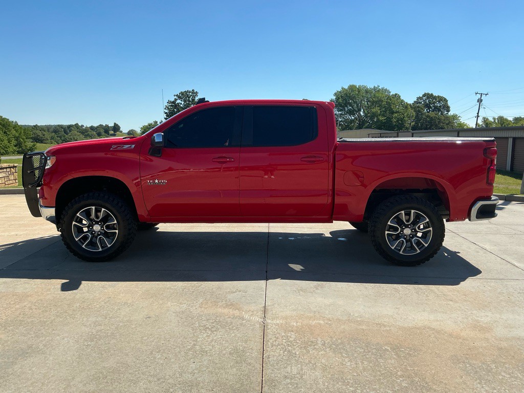 2022 Chevrolet Silverado 1500 Image 3