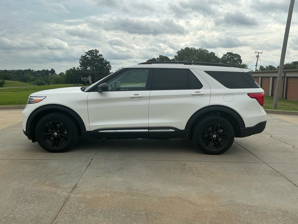 2024 Ford Explorer Image 2