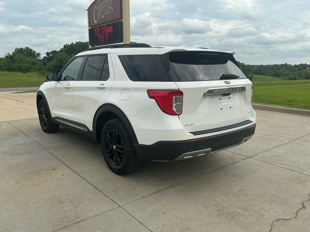 2024 Ford Explorer Image 3