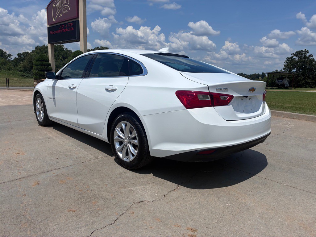 2023 Chevrolet Malibu Image 3