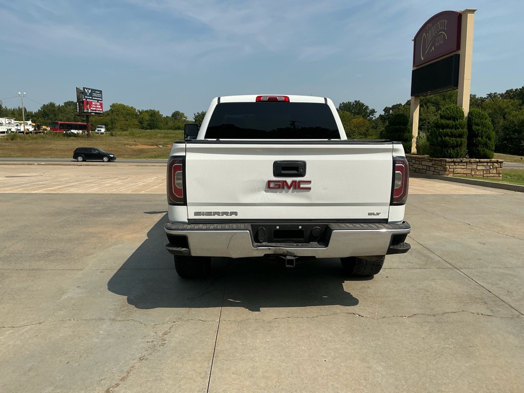2017 GMC Sierra Image 4
