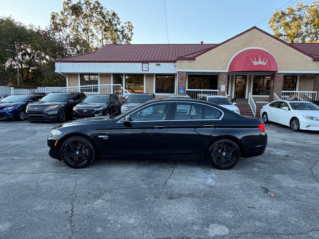 2011 BMW 5 Series Image 3