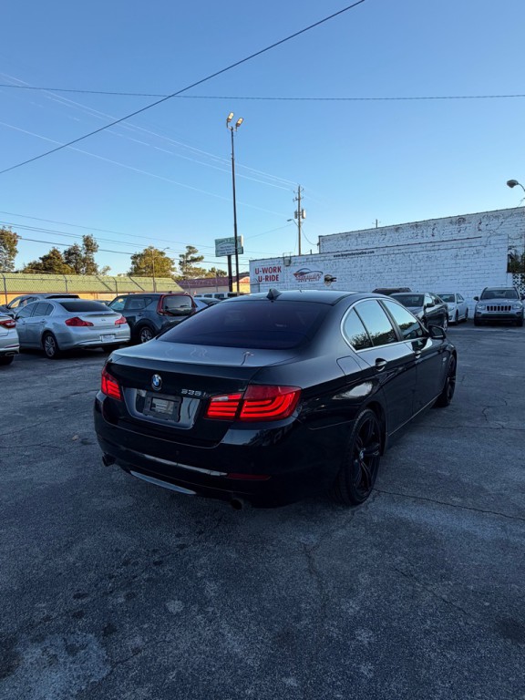 2011 BMW 5 Series Image 6