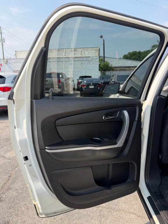 2012 GMC Acadia Image 16